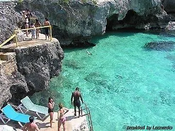 Xtabi Resort Negril Hotel
